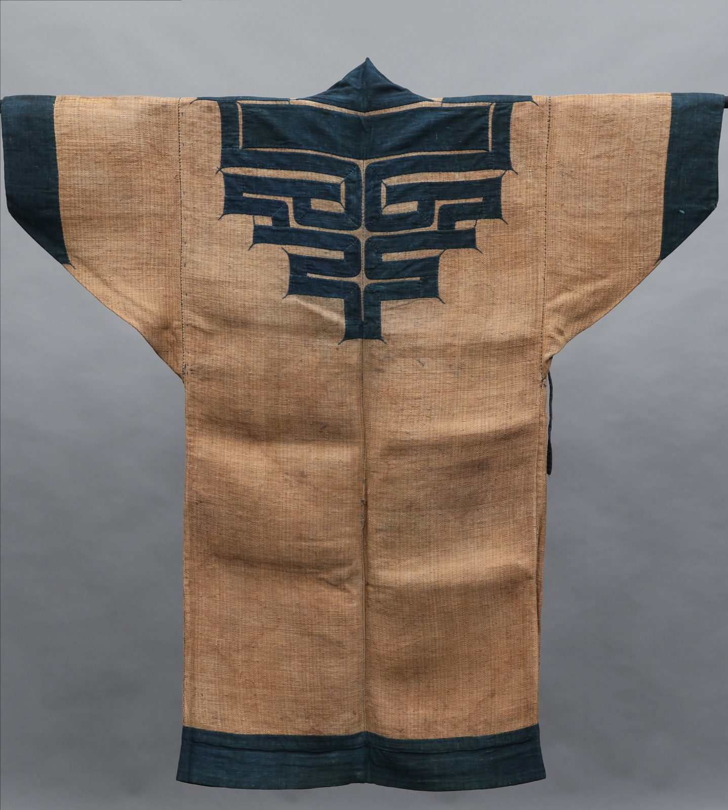 衣服（樹皮）